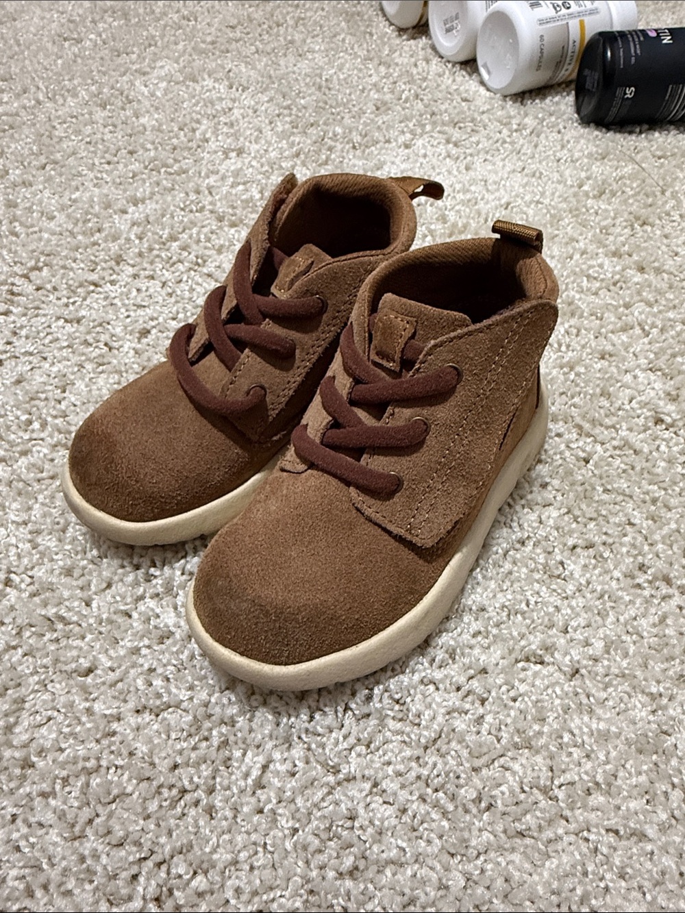 UGG Toddler boys Suede High-Top Casual Shoes size 8
